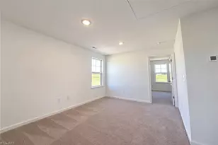 6909 Steeplegate Dr, Burlington, NC 27215 - Photo 33