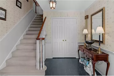 805 Chartwell Circle, Winston-Salem, NC 27106 - Photo 5