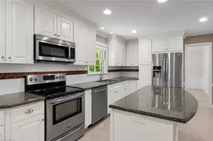 805 Chartwell Cir, Winston-Salem, NC 27106 - Photo 5