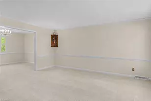805 Chartwell Cir, Winston-Salem, NC 27106 - Photo 13