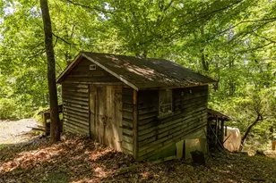 615 Phillips Gap Rd, Purlear, NC 28665 - Photo 45
