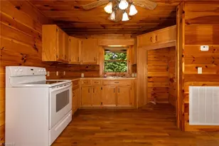 615 Phillips Gap Rd, Purlear, NC 28665 - Photo 21