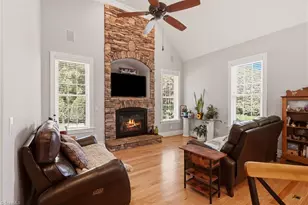 4250 Dodgetown Rd, Walnut Cove, NC 27052 - Photo 7