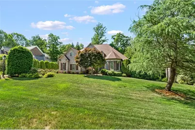 7521 Henson Forest Drive, Summerfield, NC 27358 - Photo 5