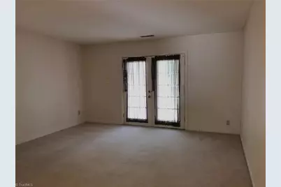 502 Carolyn Court #B-8, Eden, NC 27288 - Photo 7