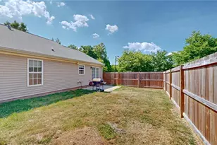 3801 Bluestem Dr, Greensboro, NC 27405 - Photo 33