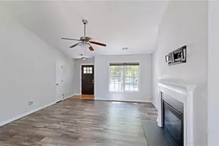 3801 Bluestem Dr, Greensboro, NC 27405 - Photo 11
