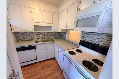 502 Carolyn Court #B-5, Eden, NC 27288 - Photo 3