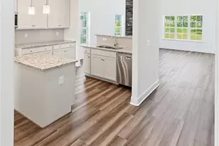 2002 Darrell Dr, Graham, NC 27253 - Photo 3