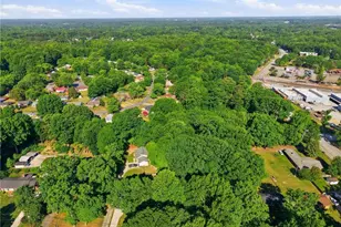 2610 Cromwell Rd, Greensboro, NC 27407 - Photo 27