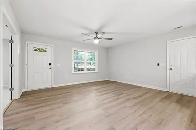 2610 Cromwell Road, Greensboro, NC 27407 - Photo 11
