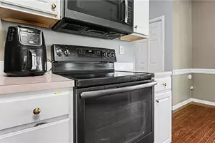 1515 Klompen Rd, Kernersville, NC 27284 - Photo 9