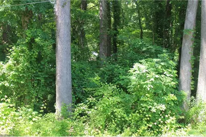 1801 E Commerce Avenue, High Point, NC 27260 - Photo 17