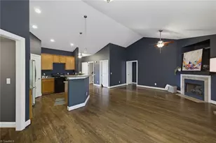 8108 Middleland Dr, Browns Summit, NC 27214 - Photo 15