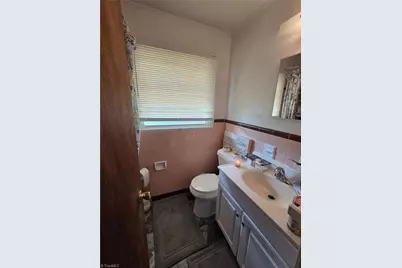 2812 Emerson Street, Winston-Salem, NC 27107 - Photo 11