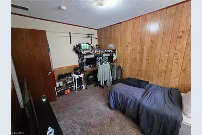 2812 Emerson Street, Winston-Salem, NC 27107 - Photo 9