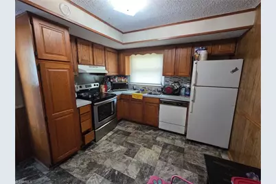 2812 Emerson Street, Winston-Salem, NC 27107 - Photo 5