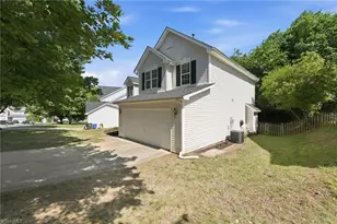 1120 Briarwood Dr, Mebane, NC 27302 - Photo 23