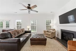 1120 Briarwood Dr, Mebane, NC 27302 - Photo 9
