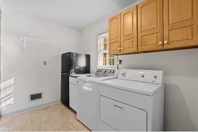 508 Leawood Drive, Greensboro, NC 27410 - Photo 27