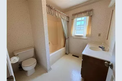 874 Rockcliff Terrace, Asheboro, NC 27205 - Photo 9