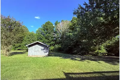 874 Rockcliff Terrace, Asheboro, NC 27205 - Photo 5