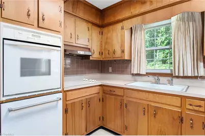 1949 Neelley Road, Pleasant Garden, NC 27313 - Photo 11