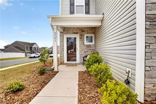 5701 Baverhof Dr, Greensboro, NC 27405 - Photo 5