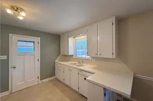 1407 Capri Rd, Winston-Salem, NC 27103 - Photo 5