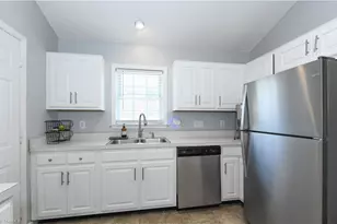 510 Crystal Hill Ct, McLeansville, NC 27301 - Photo 9