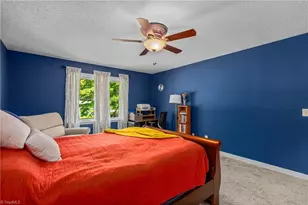 180 Creekside Dr, High Point, NC 27265 - Photo 21