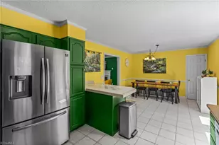 180 Creekside Dr, High Point, NC 27265 - Photo 13