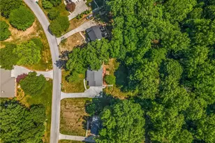 180 Creekside Dr, High Point, NC 27265 - Photo 37