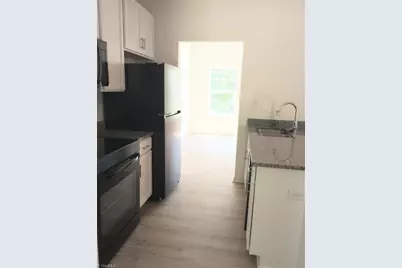801 E Commerce Avenue, High Point, NC 27260 - Photo 7