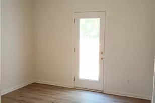 801 E Commerce Ave, High Point, NC 27260 - Photo 5