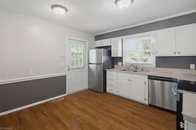 117 Peachtree Lane, King, NC 27021 - Photo 13