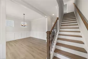2046 Abbotts Vis Dr, Kernersville, NC 27284 - Photo 5