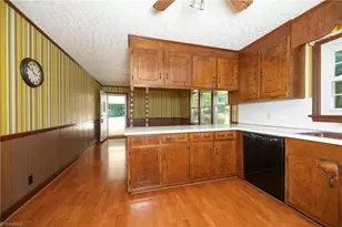 197 Elm St, Mocksville, NC 27028 - Photo 19