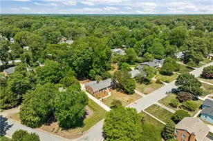 4018 Watauga Dr, Greensboro, NC 27410 - Photo 31