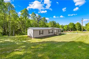 251 Center Ln, Thurmond, NC 28683 - Photo 33
