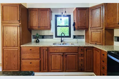 4665 Hildebrand Drive, Winston-Salem, NC 27106 - Photo 11