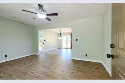4665 Hildebrand Drive, Winston-Salem, NC 27106 - Photo 5
