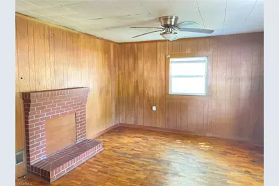 1208 Ridge Avenue, Eden, NC 27288 - Photo 3