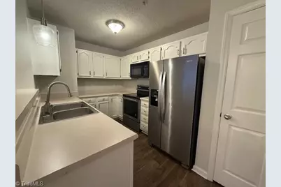5008 Lawndale Drive #B, Greensboro, NC 27455 - Photo 9