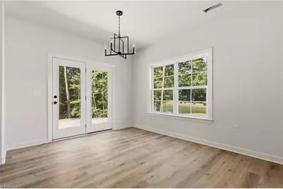 3503 Battleground Avenue, Greensboro, NC 27410 - Photo 5