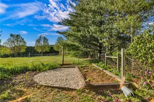153 Knollview Pl, West Jefferson, NC 28540 - Photo 37