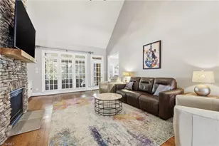 2904 Willow Oak Dr, Greensboro, NC 27408 - Photo 7