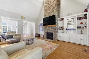 2904 Willow Oak Dr, Greensboro, NC 27408 - Photo 5