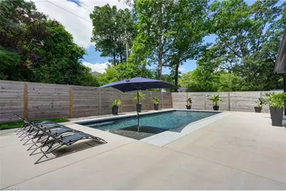 1909 Friendly Avenue, Greensboro, NC 27403 - Photo 23