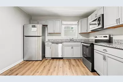 2208 Textile Drive, Greensboro, NC 27405 - Photo 7